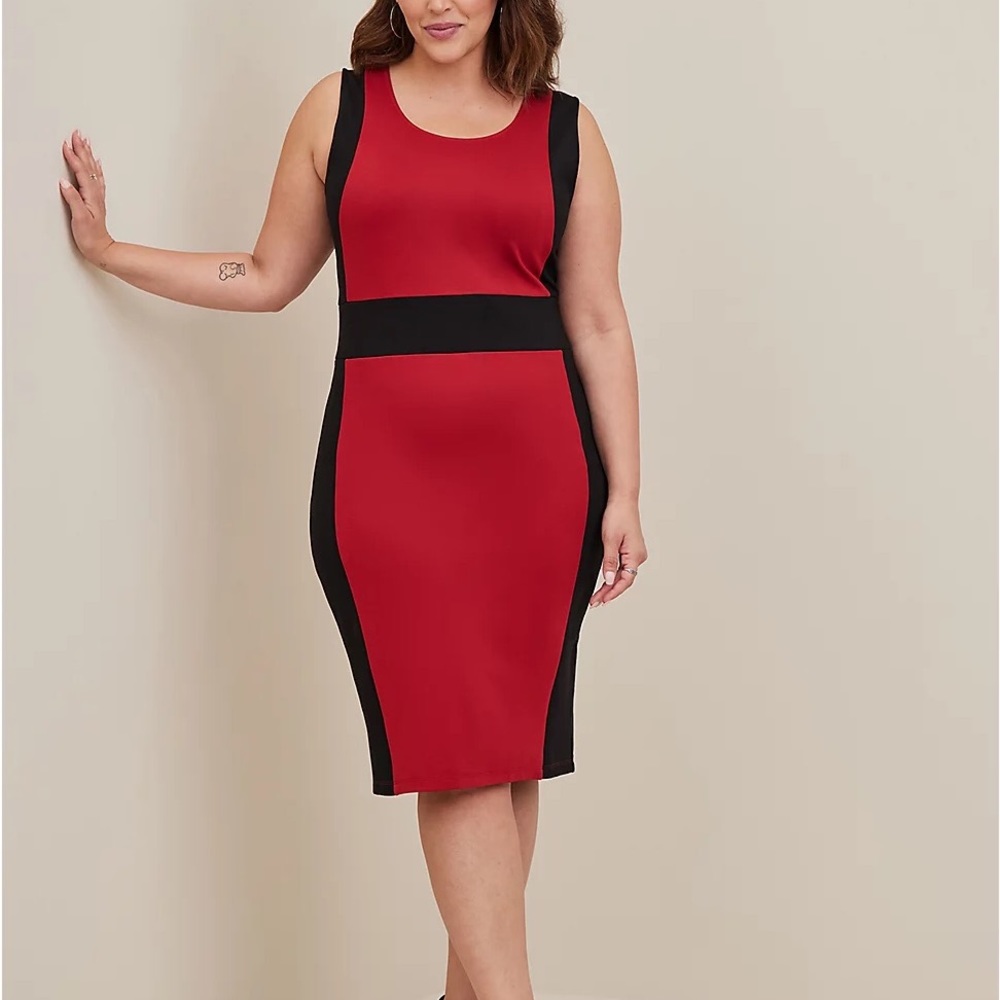 TORRID - Size 16 -MINI STUDIO LUXE PONTE CONTOUR BODYCON DRESS.